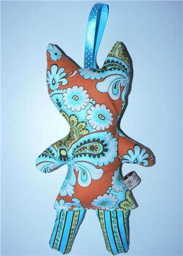 Toetie & Zo Handgemaakte Knuffel - Poes - Retro - Oranje - Blauw - Speelgoed - Baby - Kind