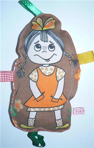 Toetie & Zo Handgemaakte Knuffel - Meisje - Retro - Bruin - Multi - Labeldoek - Speelgoed - Baby - Kind