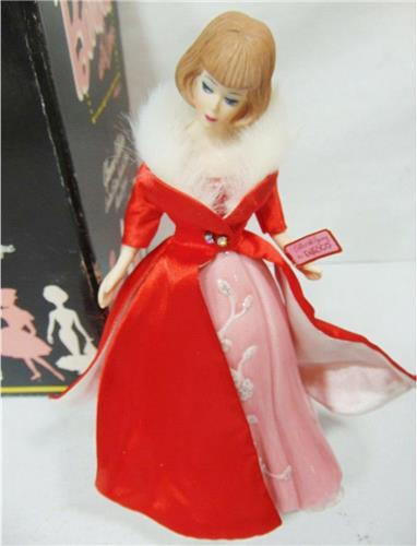 Barbie Porseleinen Beeldje En Muziekdoosje Magnificience 1965 27 cm