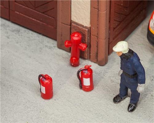 Faller - 6 Brandblussers en 2 Brandkranen - modelbouwsets, hobbybouwspeelgoed voor kinderen, modelverf en accessoires