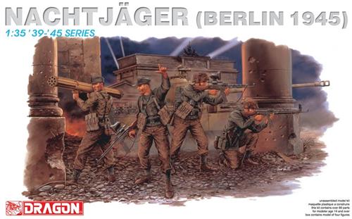 Dragon Modelbouwpakket Militaire voertuigen - 6089 Nachtjäger - Berlijn 1945 - Duitse Soldaten WWII - 4 Figuren Plastic - 1:35