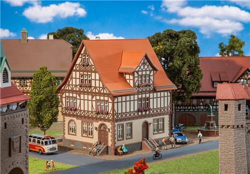 Faller - 1/87 VAKWERKHUIS BAD LIEBENSTEIN (6/24) * - modelbouwsets, hobbybouwspeelgoed voor kinderen, modelverf en accessoires