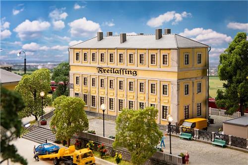 Faller - 1/87 SPOORWEGWP-KANTOOR FREILASSING (4/23) * - modelbouwsets, hobbybouwspeelgoed voor kinderen, modelverf en accessoires