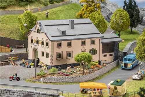 Faller - 1/87 BOERENHUIS UIT ENGADIN SENT (1/23) * - modelbouwsets, hobbybouwspeelgoed voor kinderen, modelverf en accessoires