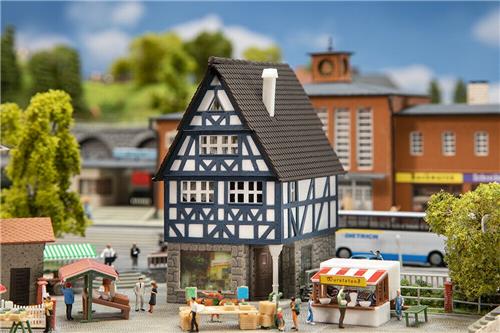 Faller - 1/160 VAKWERKHUIS MET APOTHEEK (5/23) * - modelbouwsets, hobbybouwspeelgoed voor kinderen, modelverf en accessoires
