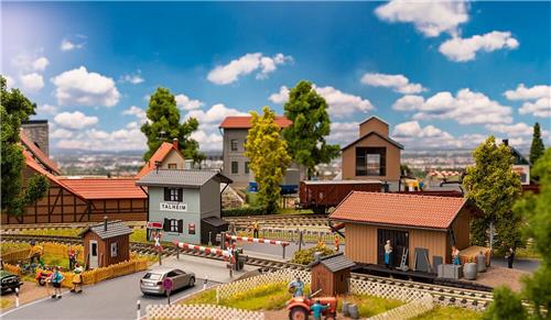 Faller - 1/87 ACTIESET ROND DE OVERWEG - modelbouwsets, hobbybouwspeelgoed voor kinderen, modelverf en accessoires