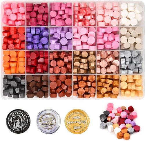 Thelau - 600 stuks zegelwaskralenset, achthoekige zegelwaxkralen, 24 kleuren waszegelkralen, stempelset met opbergdoos voor brieven, huwelijksuitnodigingen, kaarten, geschenkdoos - Extra zoekwoordenhobby, decoratie