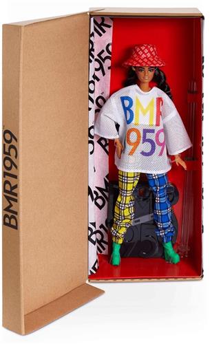 Barbie Specialty BMR1959 - Mesh T-Shirt, Plaid Joggers and Bucket Hat