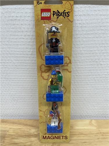 LEGO 852543 Pirates - Magneetset met Captain Brickbeard, Pirate, Imperial Soldier II in Blisterverpakking