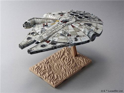 1:144 Revell Bandai 01211 Star Wars Millennium Falcon Plastic Modelbouwpakket