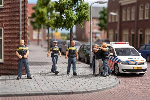 Faller Modelbouwpakket Militaire voertuigen - H0 151717 Nederlandse Politieagenten - 6 Figuren Plastic - 1:87 - Modelbouw