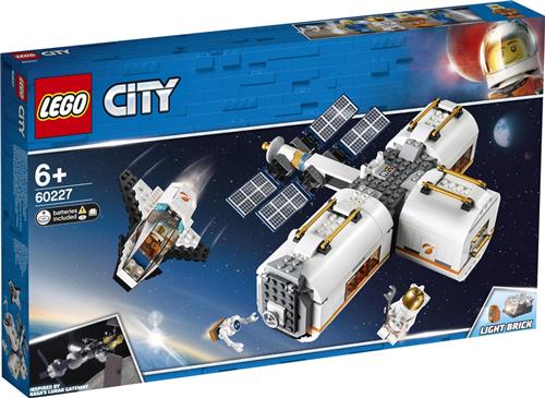 LEGO City Ruimtevaart Ruimtestation op de Maan - 60227