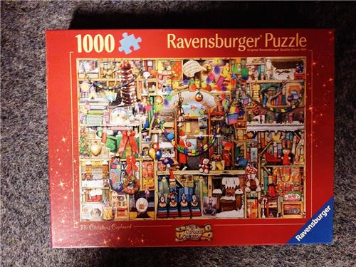 Ravensburger Christmas Cupboard (1000) AANBIEDING.