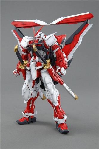 GUNDAM - Model Kit - MG 1/100 - Astray Red Frame Revise - 18 CM