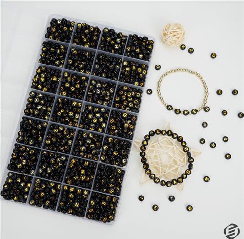 Equivera Armbandjes Maken Set Meisjes - Knutselset Meisjes - Knutselset voor Meisjes - Knutselset Meiden - Sieraden Maken Meisjes - Armbandjes Maken Meisjes - Cadeautip voor uw kind!