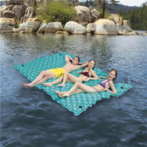 GIANT FLOATING MAT