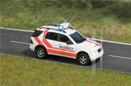 Busch 5631 H0 Mercedes Benz M-klasse Notarzt