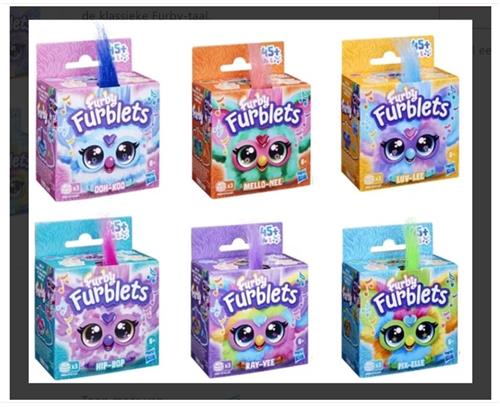 Furby - Furby Furblets - Hasbro - Mini Furby Met Eigen Muzikale Persoonlijkheden - 45+ Muziekgeluiden - "WILLEKEURIGE UITLEVERING" - Spreekt Furbish - Afneembare Sleutelhangerclip - Voor Jongens en Meisjes - Kado voor Meisjes