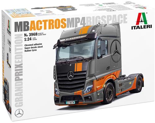 1:24 Italeri 3968 Mercedes-Benz Actros MP4 Big Space 4x2 - Grand Prix Editie - Vrachtwagen Plastic Modelbouwpakket