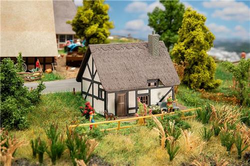 Faller - 1/87 KLEIN NOORD-DUITS HUIS (4/24) * - modelbouwsets, hobbybouwspeelgoed voor kinderen, modelverf en accessoires