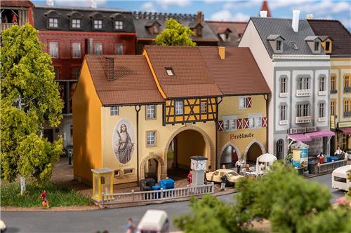 Faller - 1/160 OUDE HERENHUIZEN MAXIMILIANSTRAßE (12/24) * - modelbouwsets, hobbybouwspeelgoed voor kinderen, modelverf en accessoires