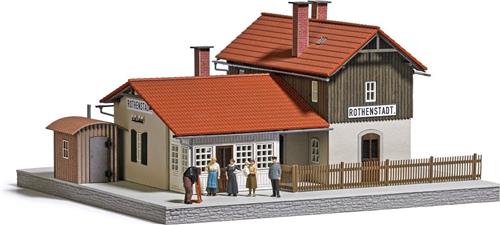 Busch - BAHNHOF ROTHENSTADT MIT WELLBLECHSCHUPPEN H0 - modelbouwsets, hobbybouwspeelgoed voor kinderen, modelverf en accessoires