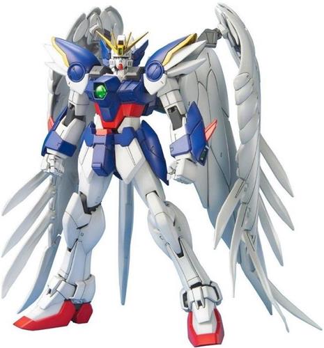 GUNDAM - Model Kit - Master Grade - Gundam Zero Custom - 18 CM
