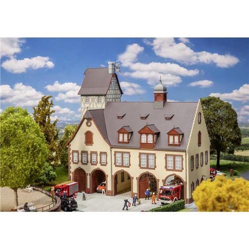 Faller - Hoofdgebouw van de Brandweer - modelbouwsets, hobbybouwspeelgoed voor kinderen, modelverf en accessoires
